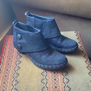 MERRELL LUX BUTTON BOOTIES